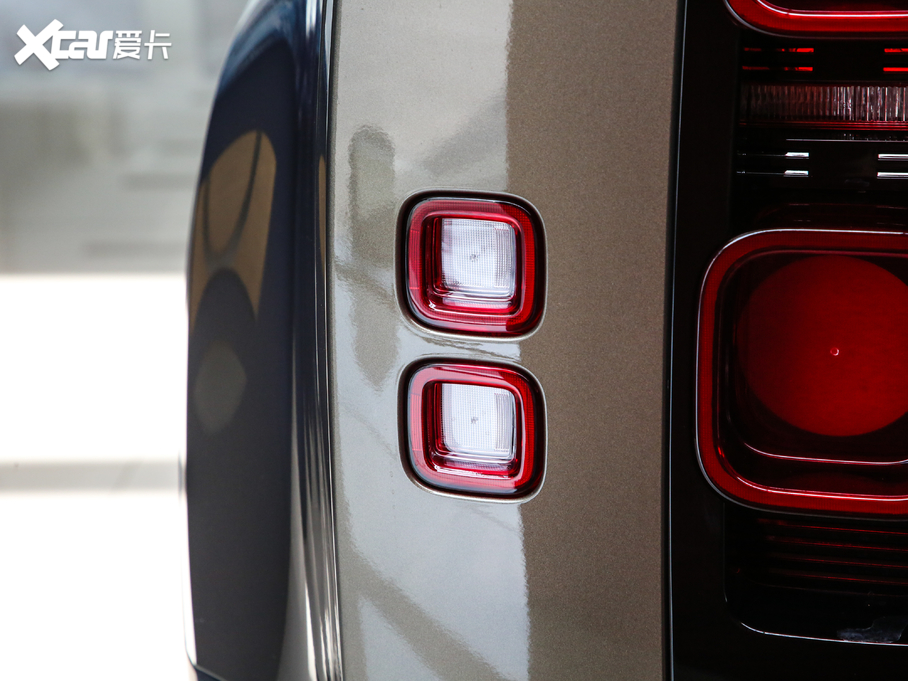 2020lʿ 110 P400 HSE