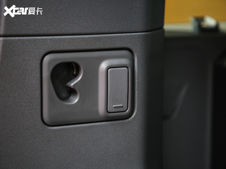 2020l(wi)ʿ 110 P400 HSE