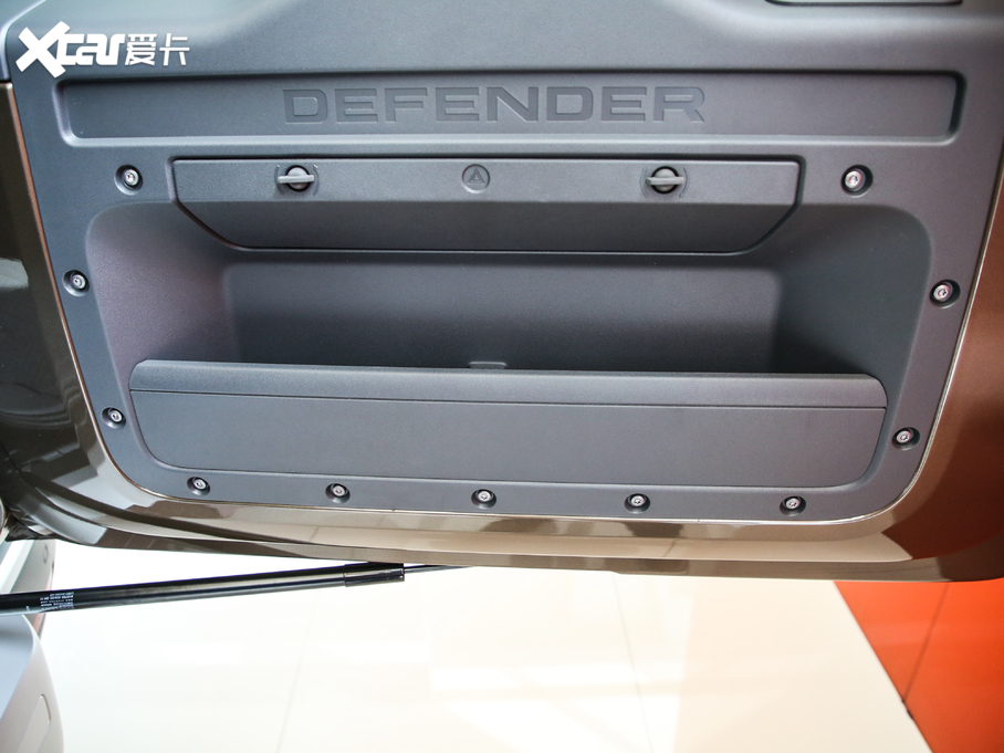 2020l(wi)ʿ 110 P400 HSE