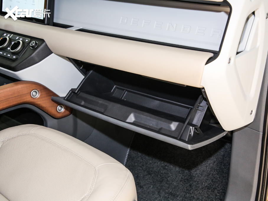 2020l(wi)ʿ 110 P400 HSE