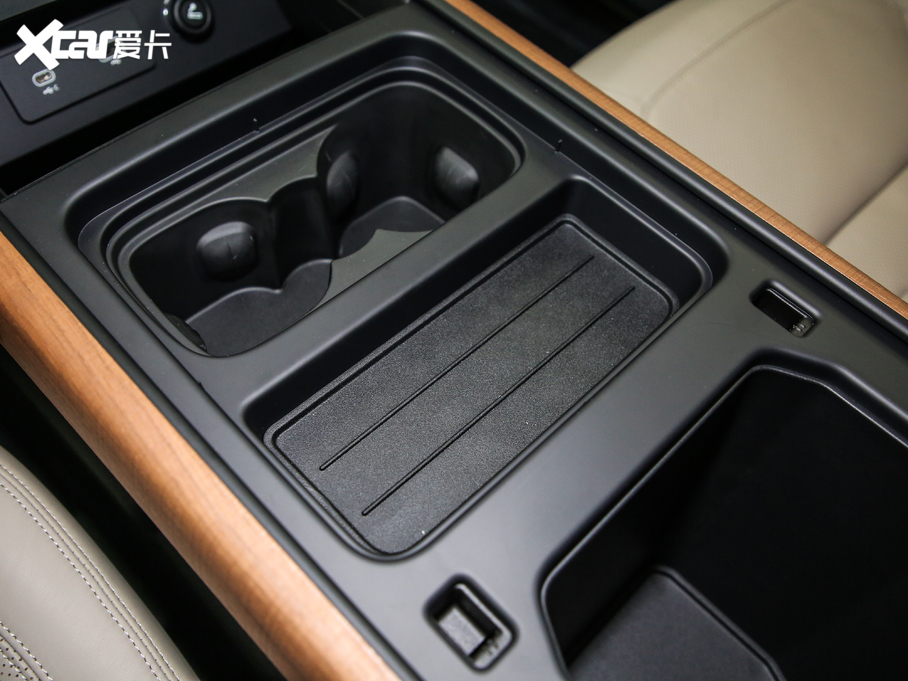 2020l(wi)ʿ 110 P400 HSE