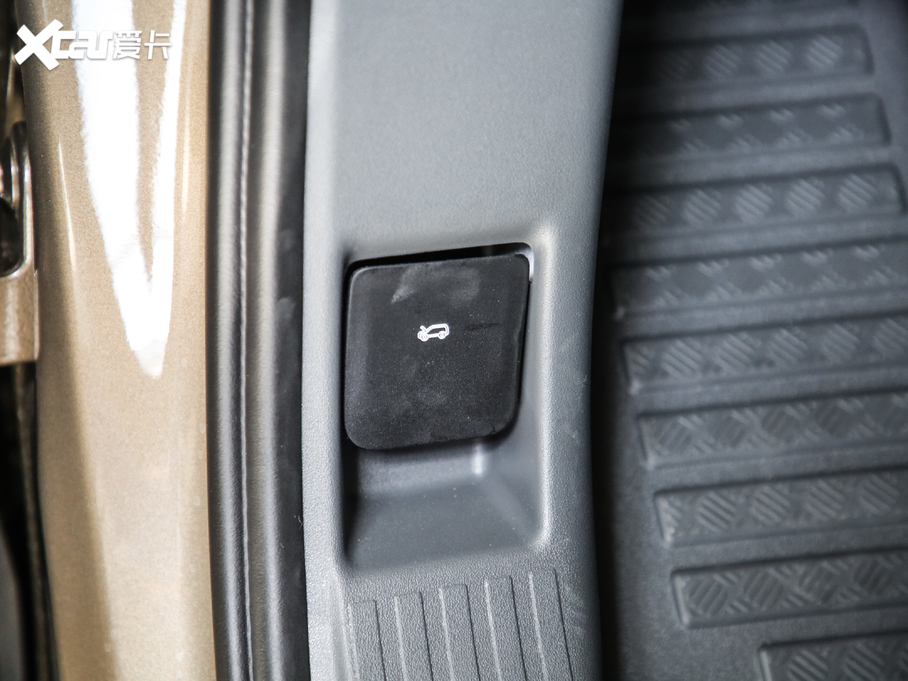 2020lʿ 110 P400 HSE