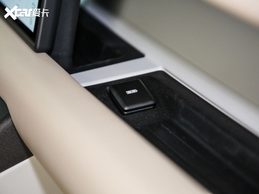 2020lʿ 110 P400 HSE