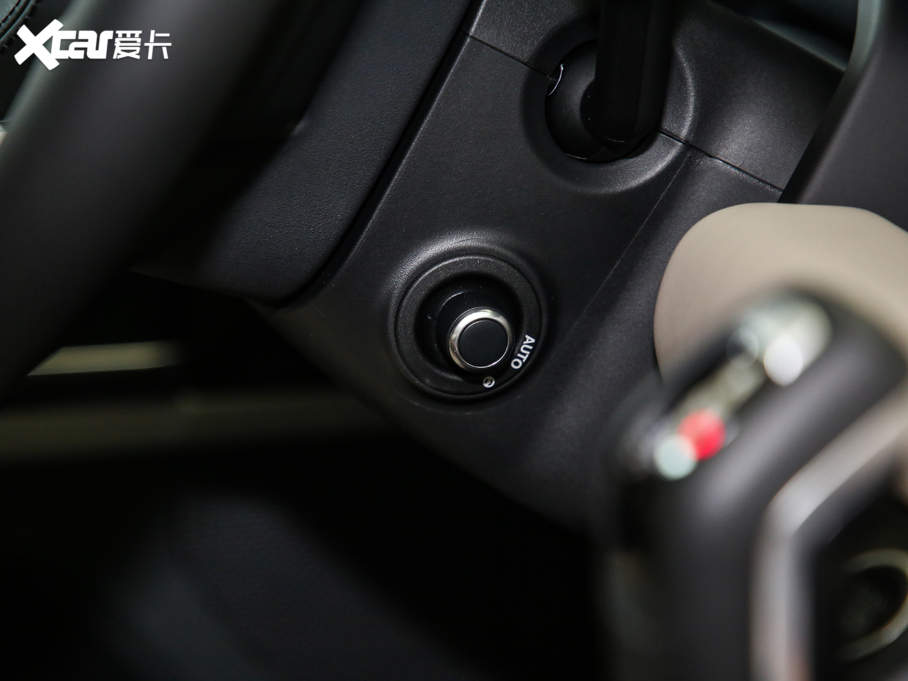 2020l(wi)ʿ 110 P400 HSE