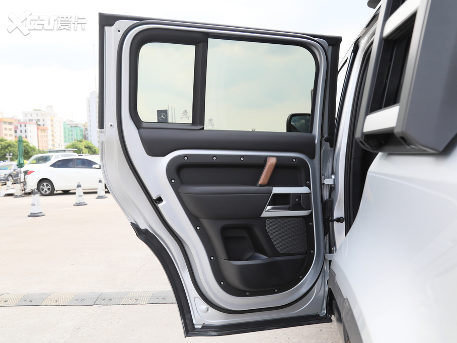 2020l(wi)ʿ 110 P400 ؄e