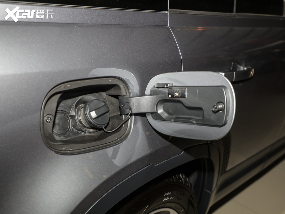 2020lʿ 110 P400 ؄e