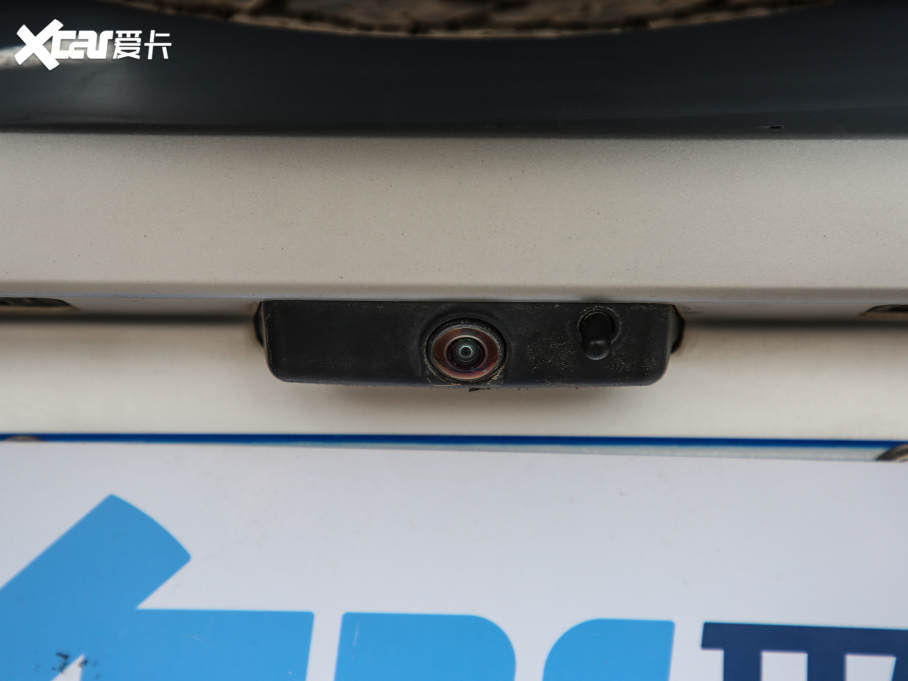 2020l(wi)ʿ 110 P400 HSE