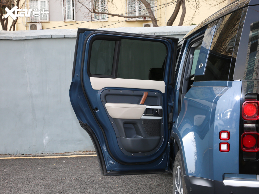 2020lʿ 110 P400 HSE