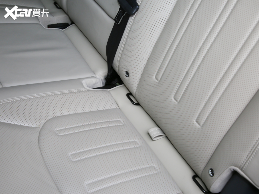 2020lʿ 110 P400 HSE