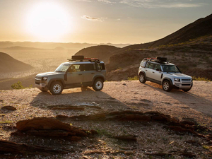 2020110 D240 Urban Pack Ӣ w^