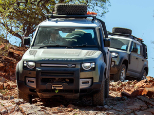 2020110 D240 Urban Pack Ӣ w^