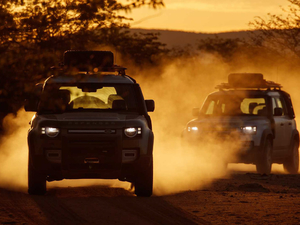 2020110 D240 Urban Pack Ӣ w^