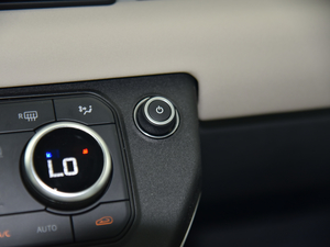 2020110 P400 SE п؅^