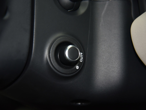 2020110 P400 SE п؅^