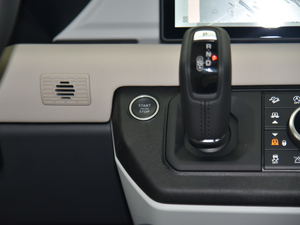 2020110 P400 SE п؅^(q)