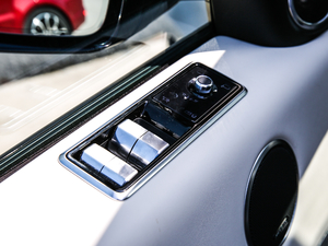 20203.0T L6 HST {܇ƅ^	