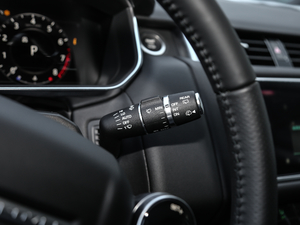 20203.0T L6 SE п؅^(q)