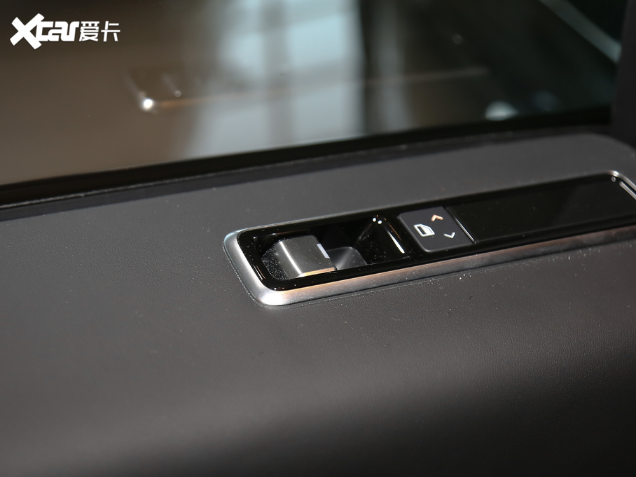 2020 5.0 V8 SC 50 SVذ