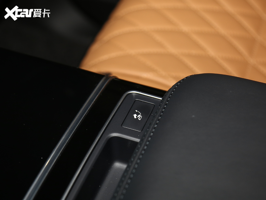 2020 5.0 V8 SC 50 SVذ