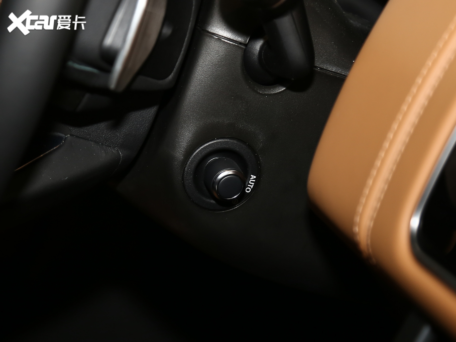 2020 5.0 V8 SC 50 SVذ