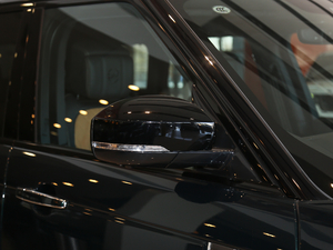 20205.0 V8 SC 50 SVذ ^