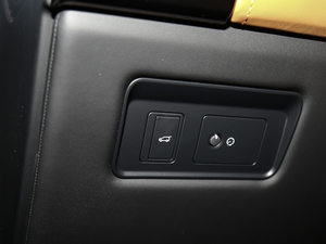 20205.0 V8 SC 50 SVذ g