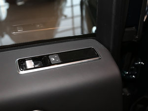 20205.0 V8 SC 50 SVذ g