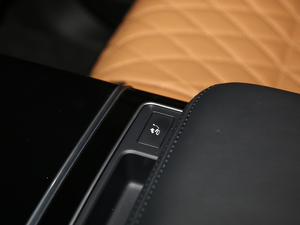 20205.0 V8 SC 50 SVذ g