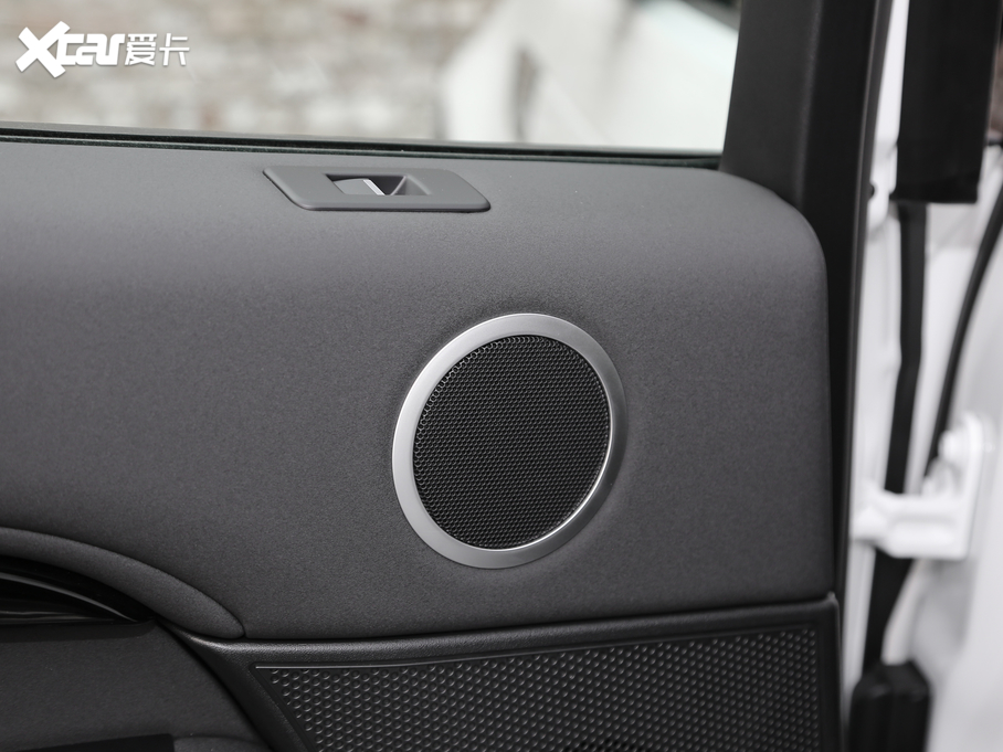 2020l(f)F(xin) 3.0 V6 SE