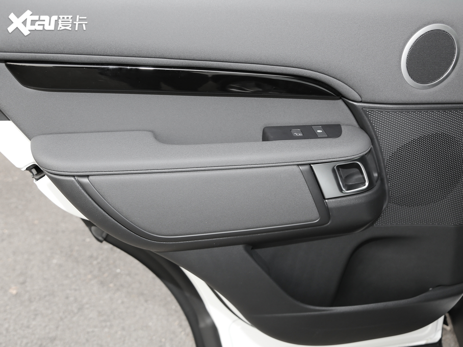 2020l(f)F(xin) 3.0 V6 SE