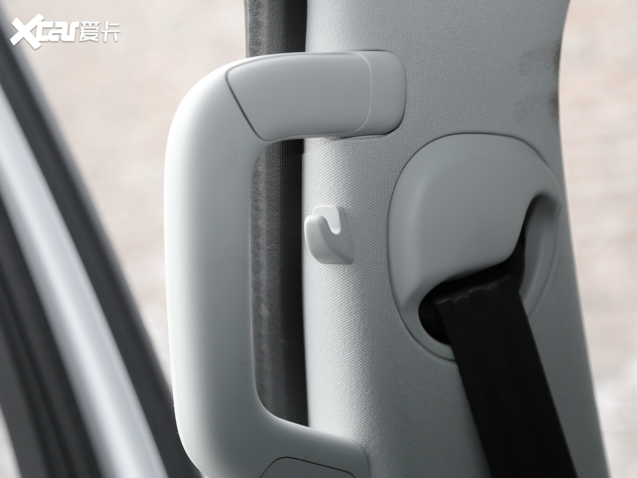 2020l(f)F(xin) 3.0 V6 SE