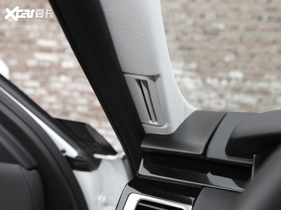 2020l(f)F(xin) 3.0 V6 SE