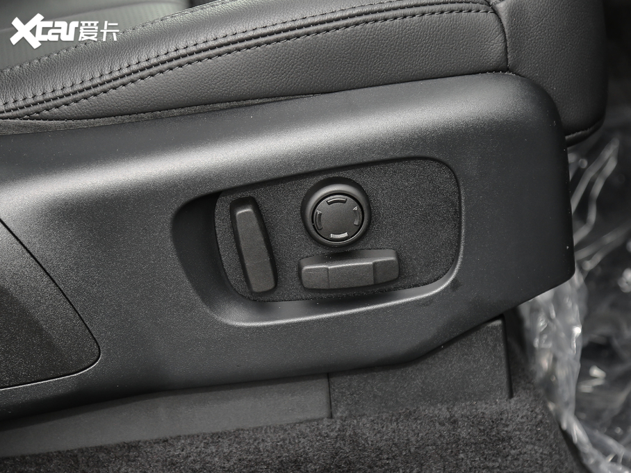 2020l(f)F(xin) 2.0T SE