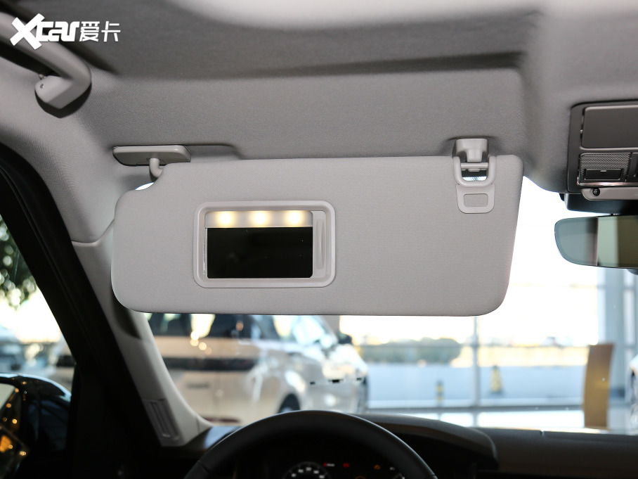 2020l(f)F(xin) 3.0 V6 SE