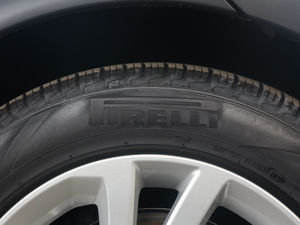 20203.0 V6 HSE ݆̥Ʒ