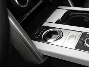 2020款3.0 V6 HSE 换挡杆