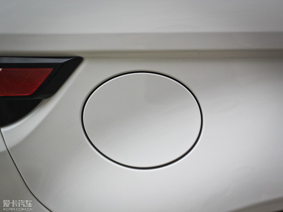 2012��٘O��(�M��) 2.0T 3�Tҫ�Ӱ�