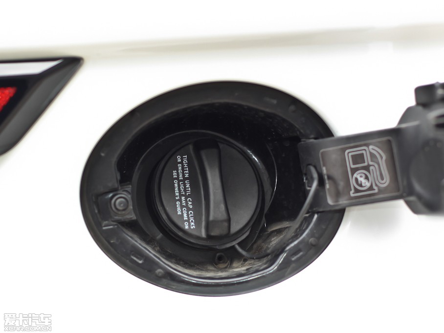 2012��٘O��(�M(j��n)��) 2.0T 3�Tҫ�Ӱ�