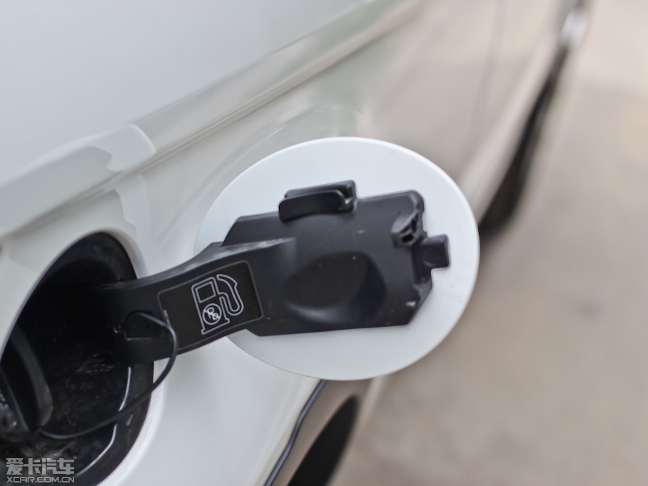 2012��٘O��(�M��) 2.0T 3�Tҫ�Ӱ�