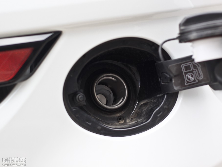 2012��٘O��(�M��) 2.0T 3�Tҫ�Ӱ�