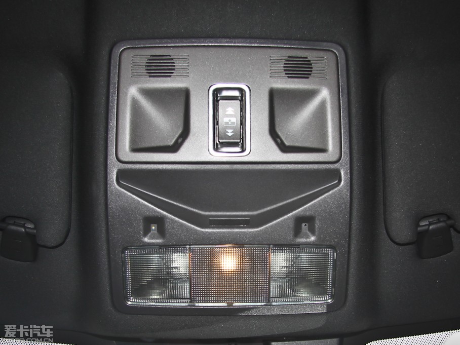 2012��٘O��(�M(j��n)��) 2.0T 3�Tҫ�Ӱ�