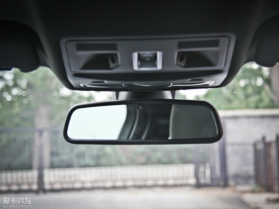 2012��٘O��(�M��) 2.0T 3�Tҫ�Ӱ�