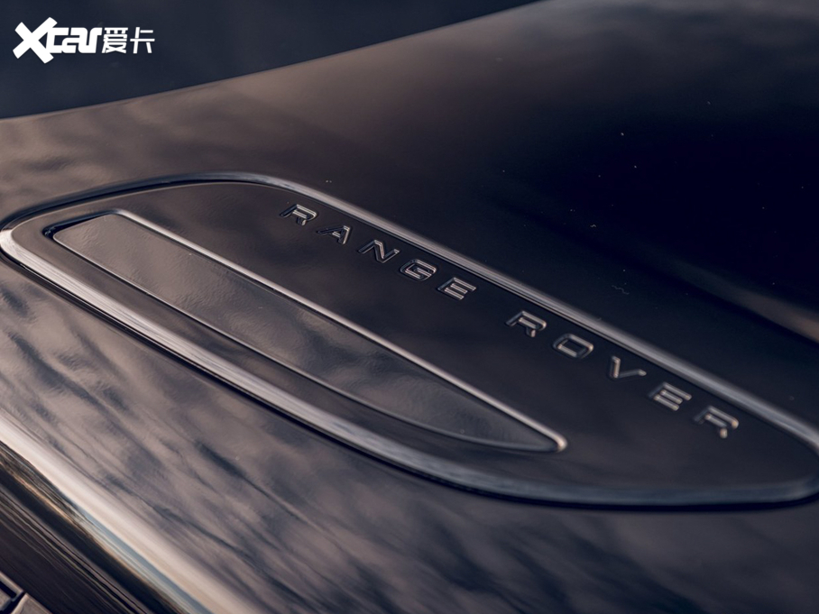 2020} R-Dynamic Black