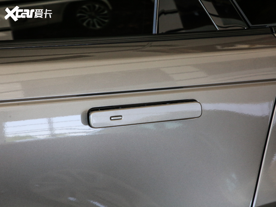 2020} 380PS R-Dynamic SE