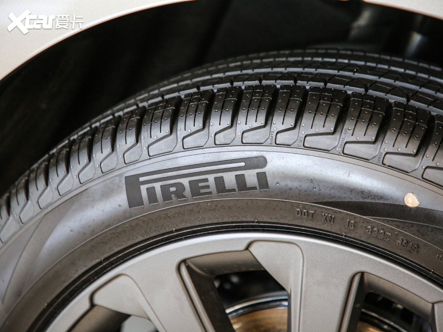 2020} 380PS R-Dynamic SE