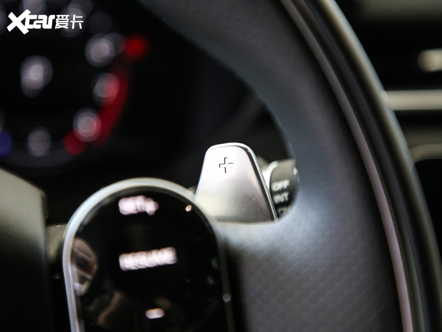 2020} 380PS R-Dynamic SE