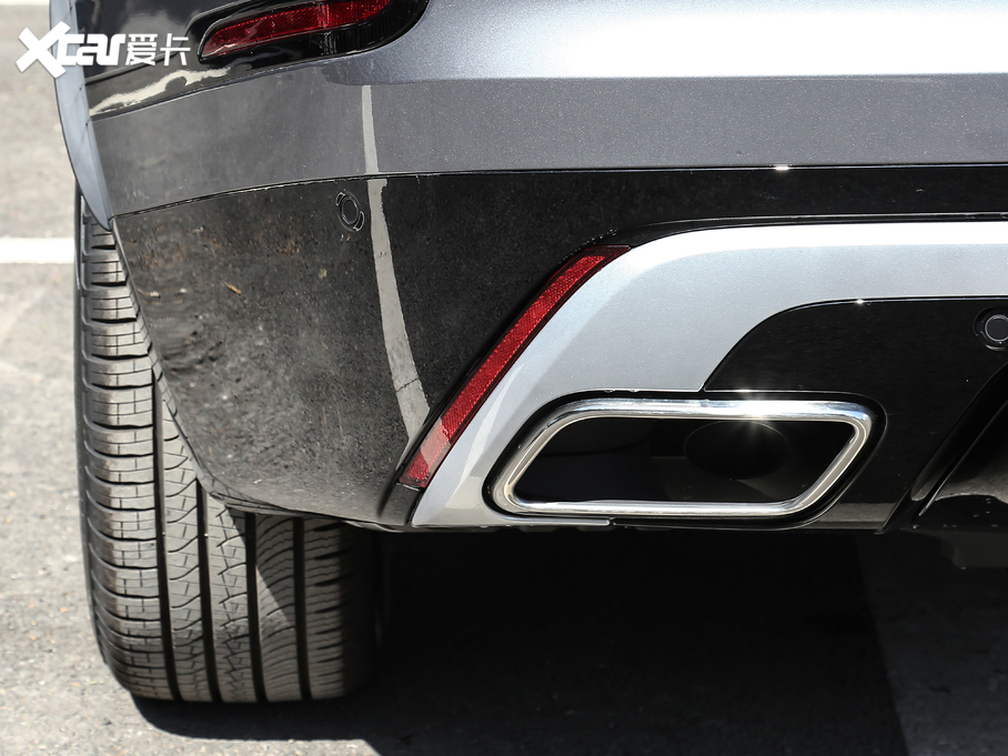 2020} 340PS R-Dynamic S