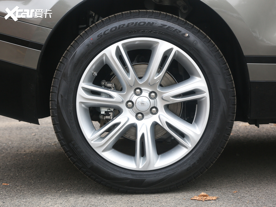 2020} 250PS R-Dynamic S