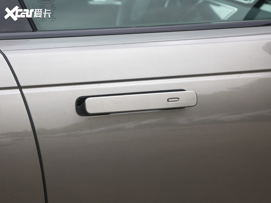 2020} 250PS R-Dynamic S