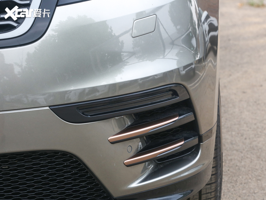 2020} 250PS R-Dynamic S